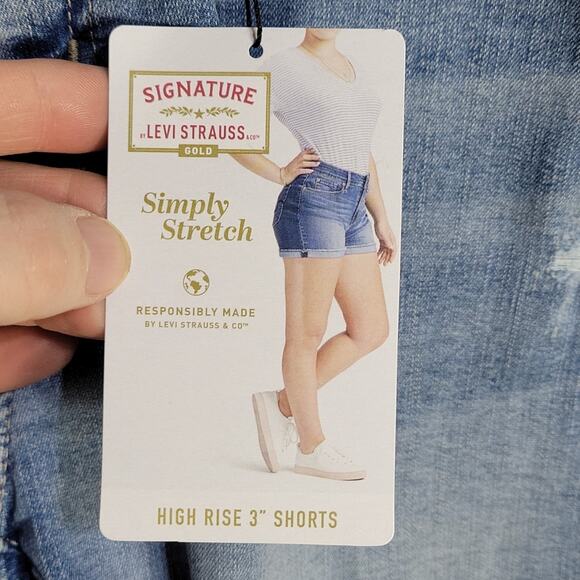 Levi's Strauss Signature Gold Hi Rise 3" Jean Shorts Women Size 6 NWT - Picture 2 of 12